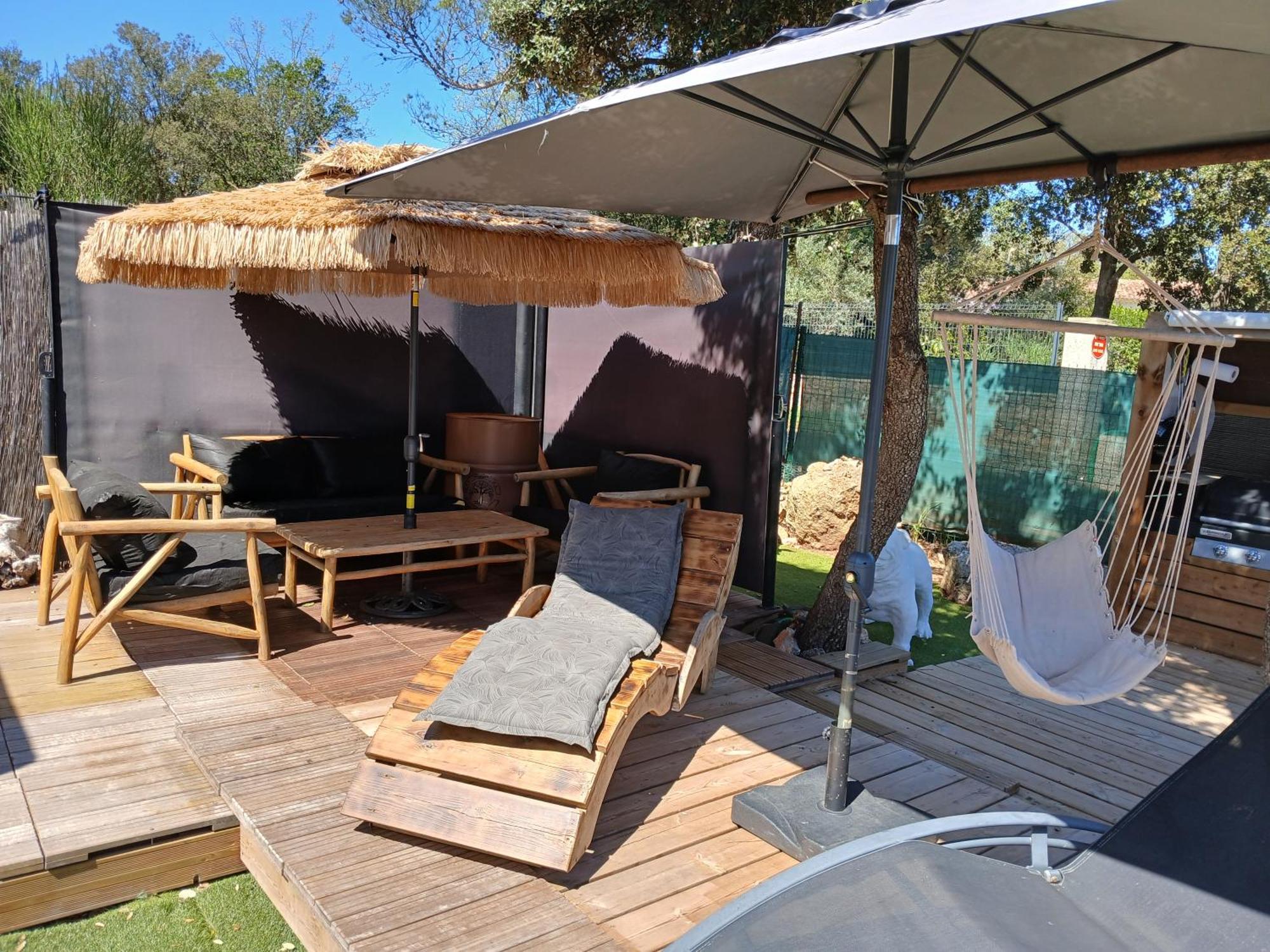 Villa 4 Chambres Avec Jacuzzi سانت ماكسيمين-لا-سانت-بوم المظهر الخارجي الصورة